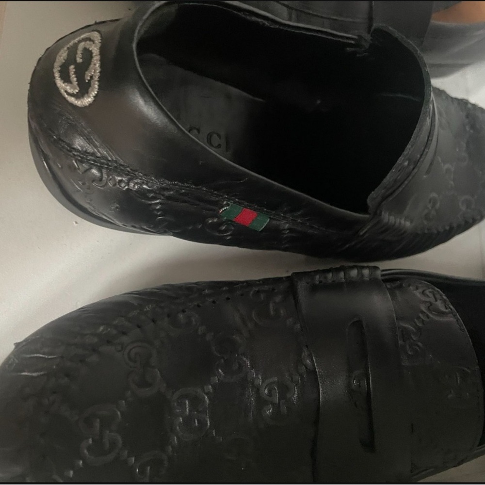 Gucci Black Loafers Slip-On Elegance - Picture 4 of 15